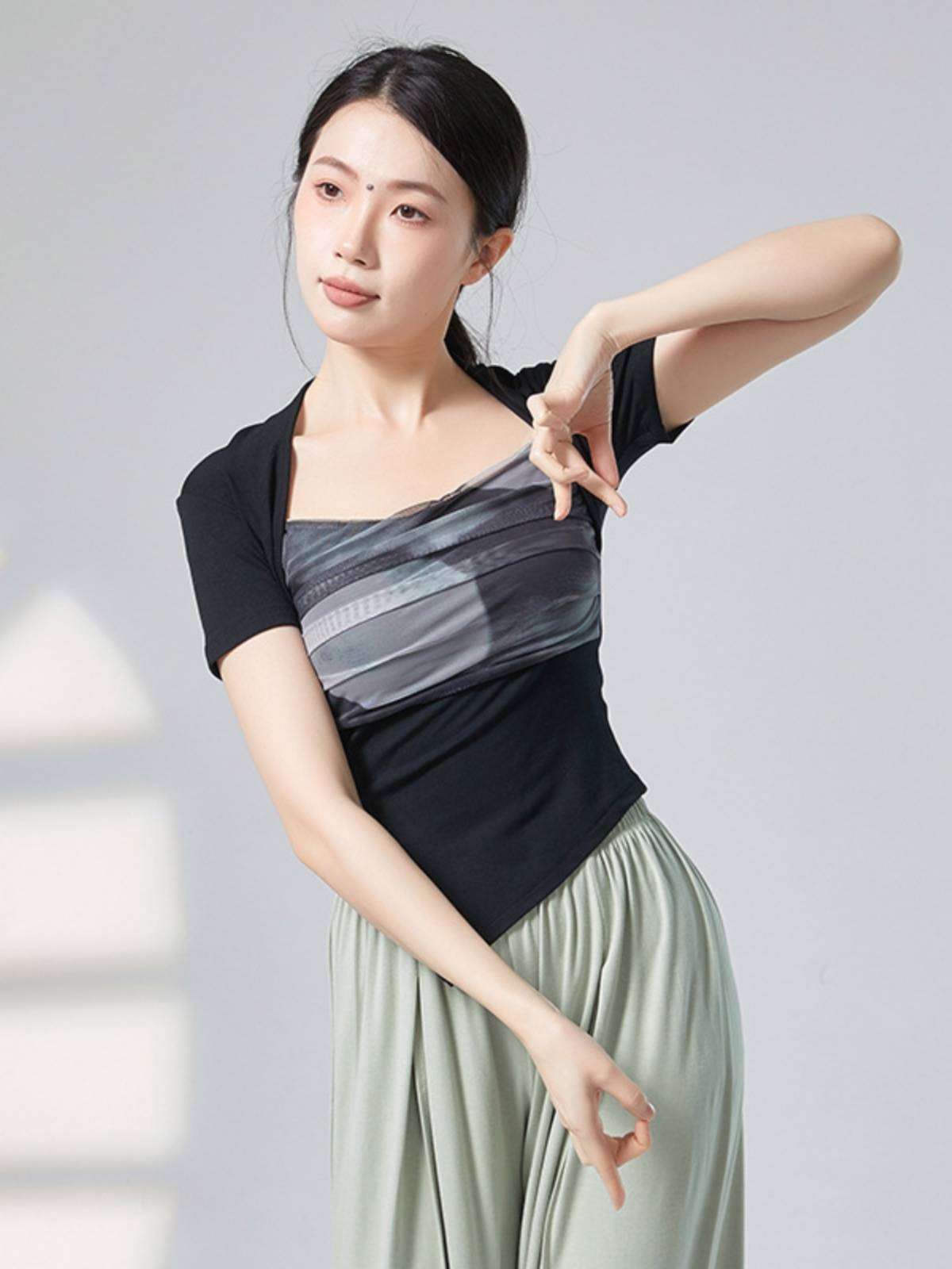 Summer modern dance classical dance service female irregular training body training performance performance service ink stitching short sleeves