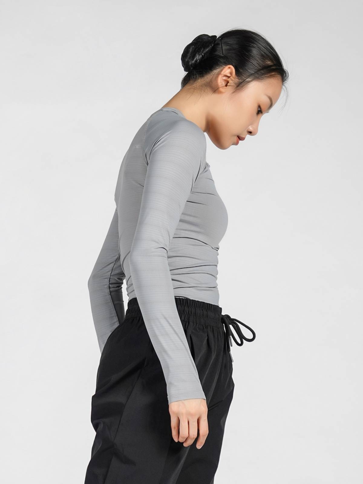 Put a Th363 Modern Dance Practice Female Long Sleeve Sleeve Finger Tight -Dry Dancing Dance Server Short Summer Top