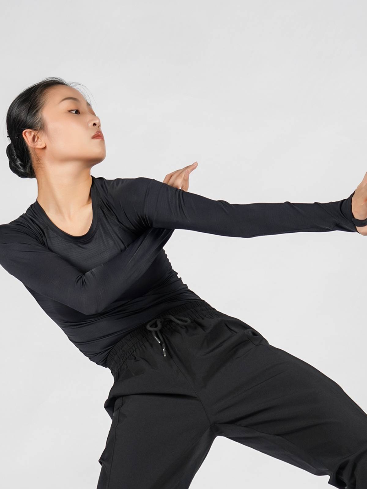 Put a Th363 Modern Dance Practice Female Long Sleeve Sleeve Finger Tight -Dry Dancing Dance Server Short Summer Top