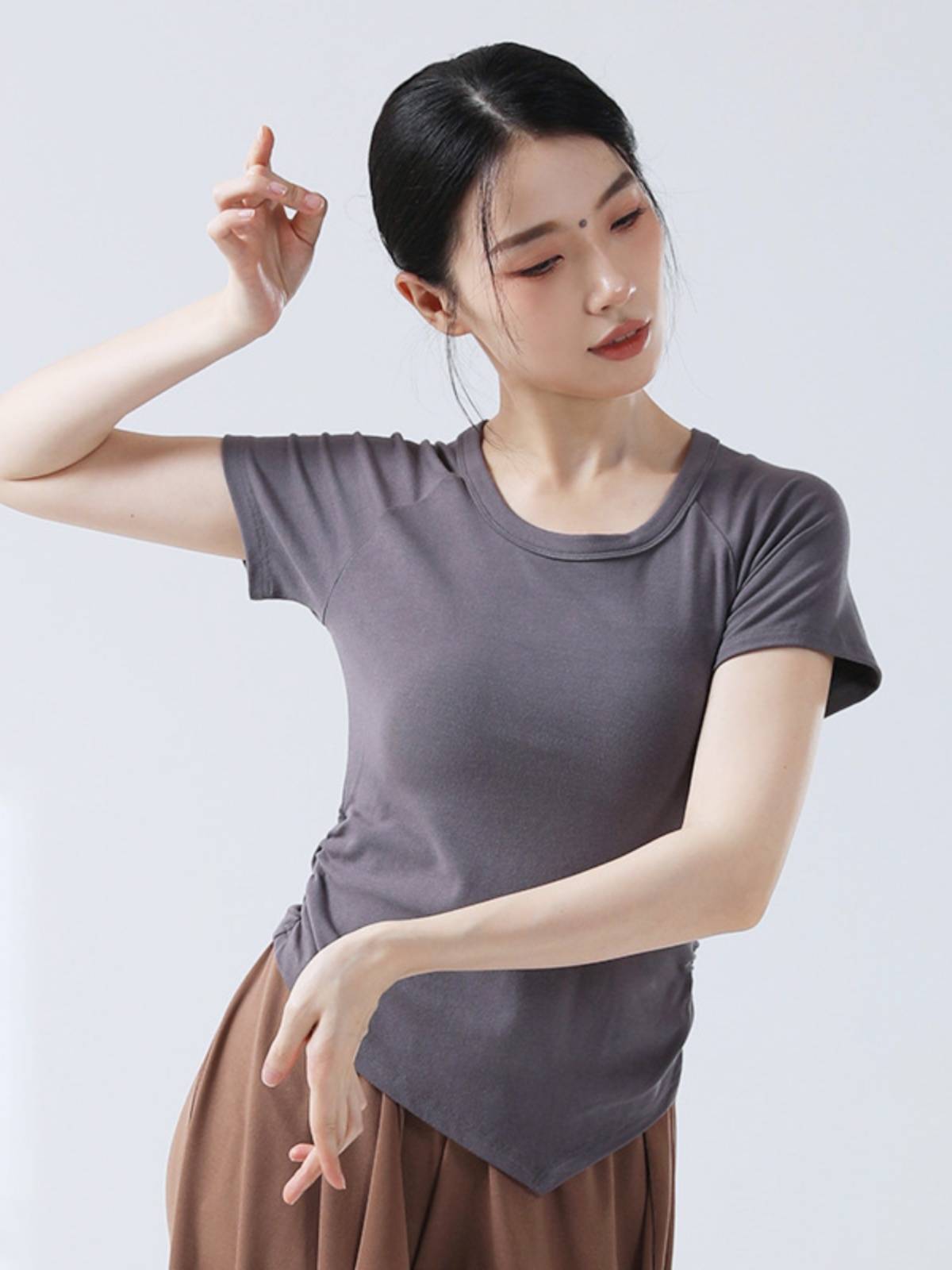Modern dance jazz basic dance slim body dance birthday often wear adult dance exercises training service women