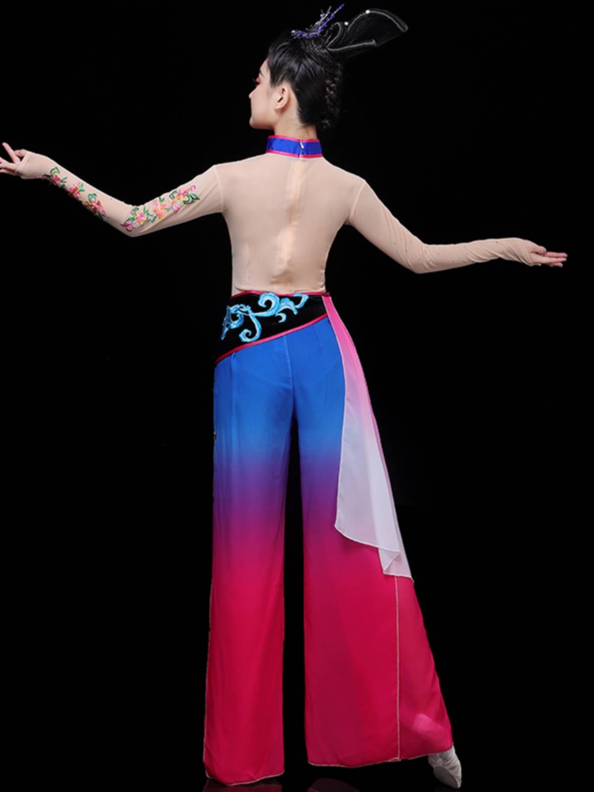 New classical dance slim performance service female fan dance umbrella dance flowing modern national Yangge service square dance set