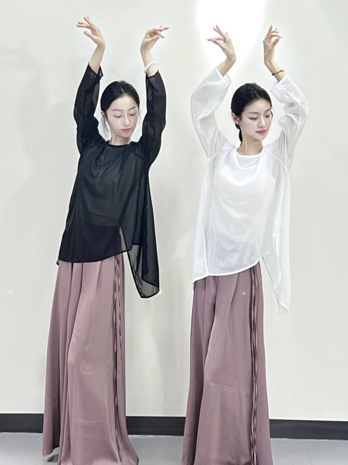 Large -size modern dance classical dance slightly thoroughly irregular back split, elegant and thin -blown sweater, stage test stage performance service