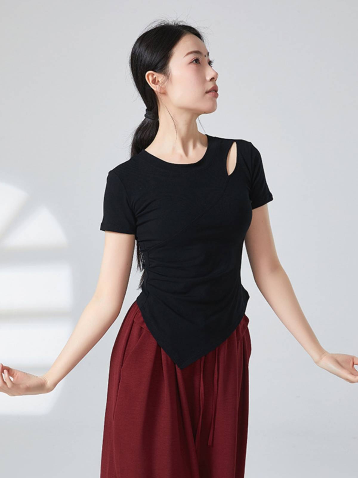 Modern Dance Summer Female Dance Server Top Dancing Performing Classical Dance Practice Uniforms irregular body clothes T -shirt cotton