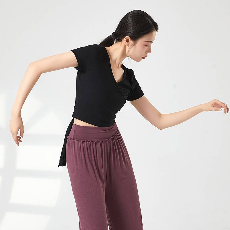 Base training dance clothing base T skin -friendly and thin modern dance new versatile classical dance short -sleeved top dance