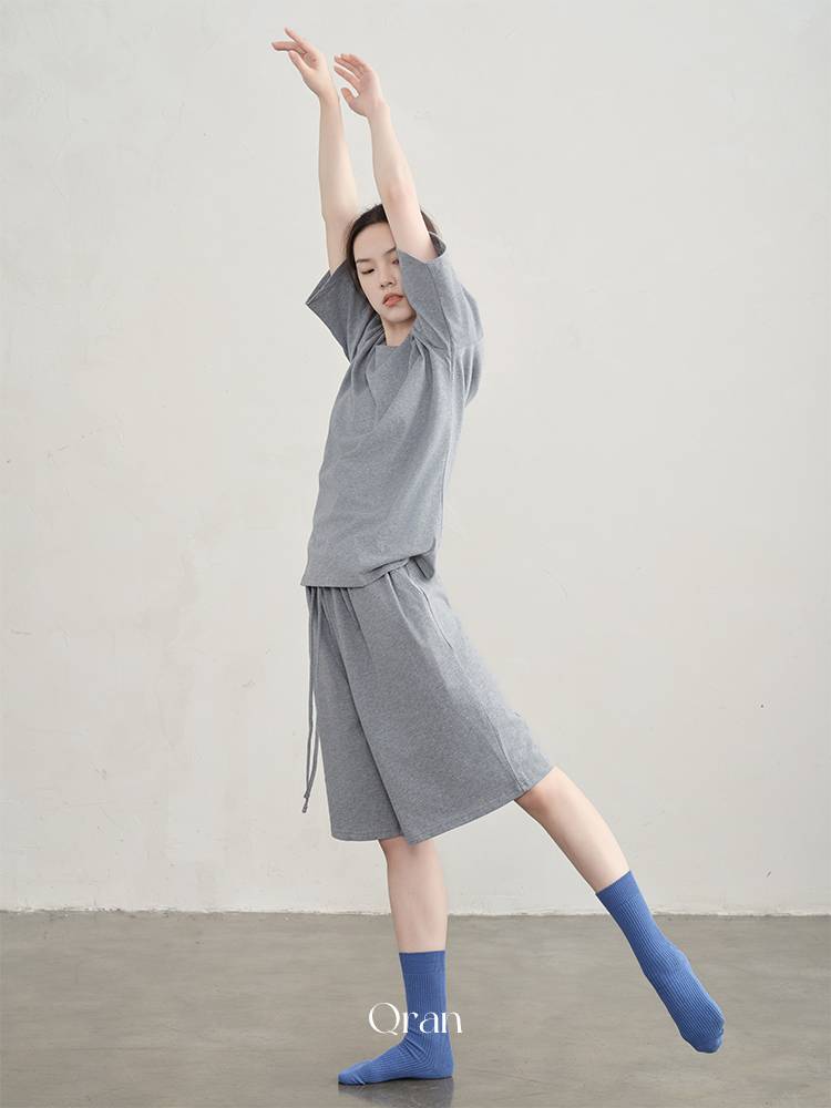 Qran Modern Dance Top Men's Women and Women T -shirt Dance Practice Services Services Cotton Soft Loose Dance Server