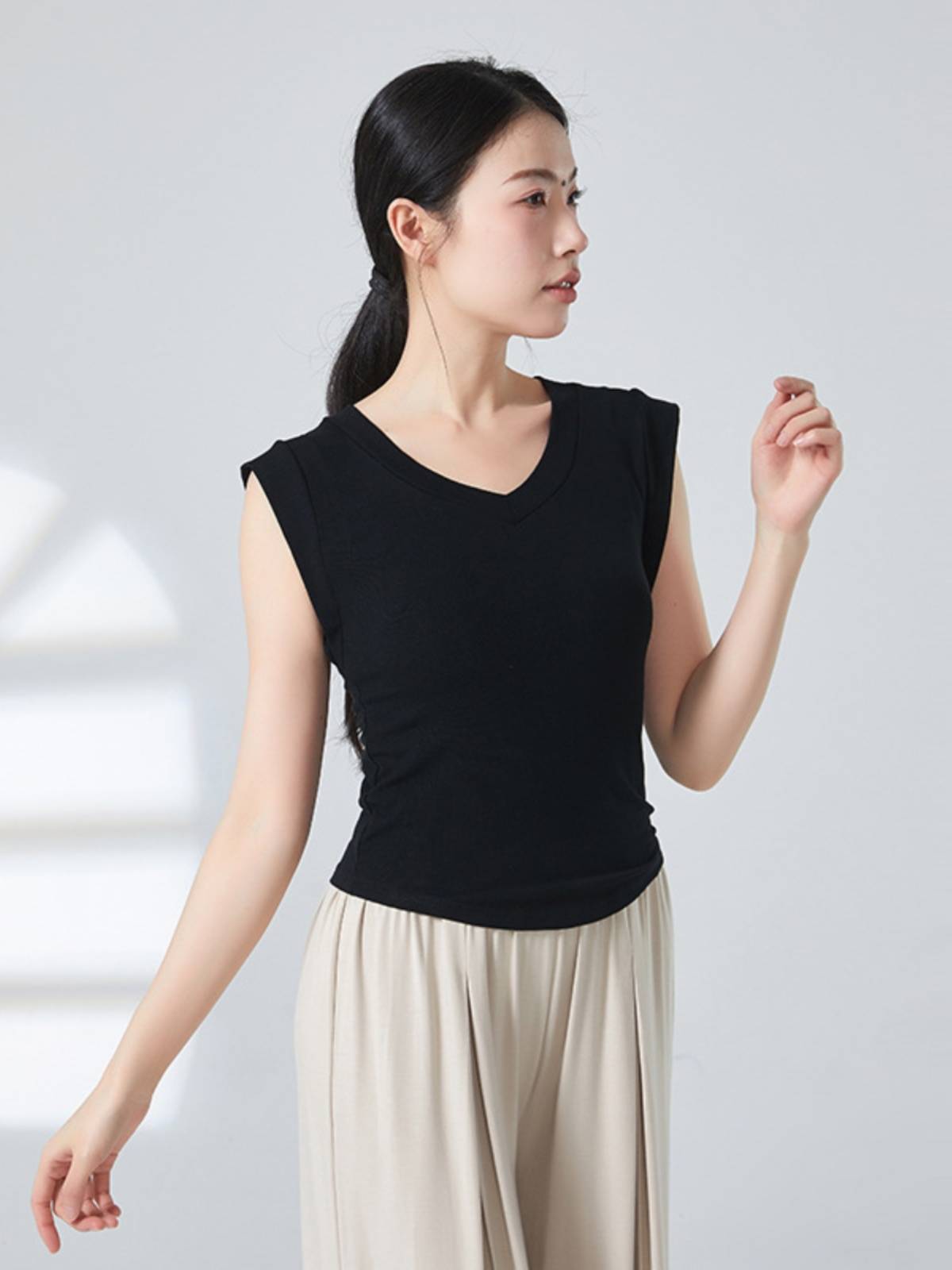 Pure wants V -neck, waist, thin T -shirt, female summer short -sleeved exercise, modern dance teacher in class performance clothes