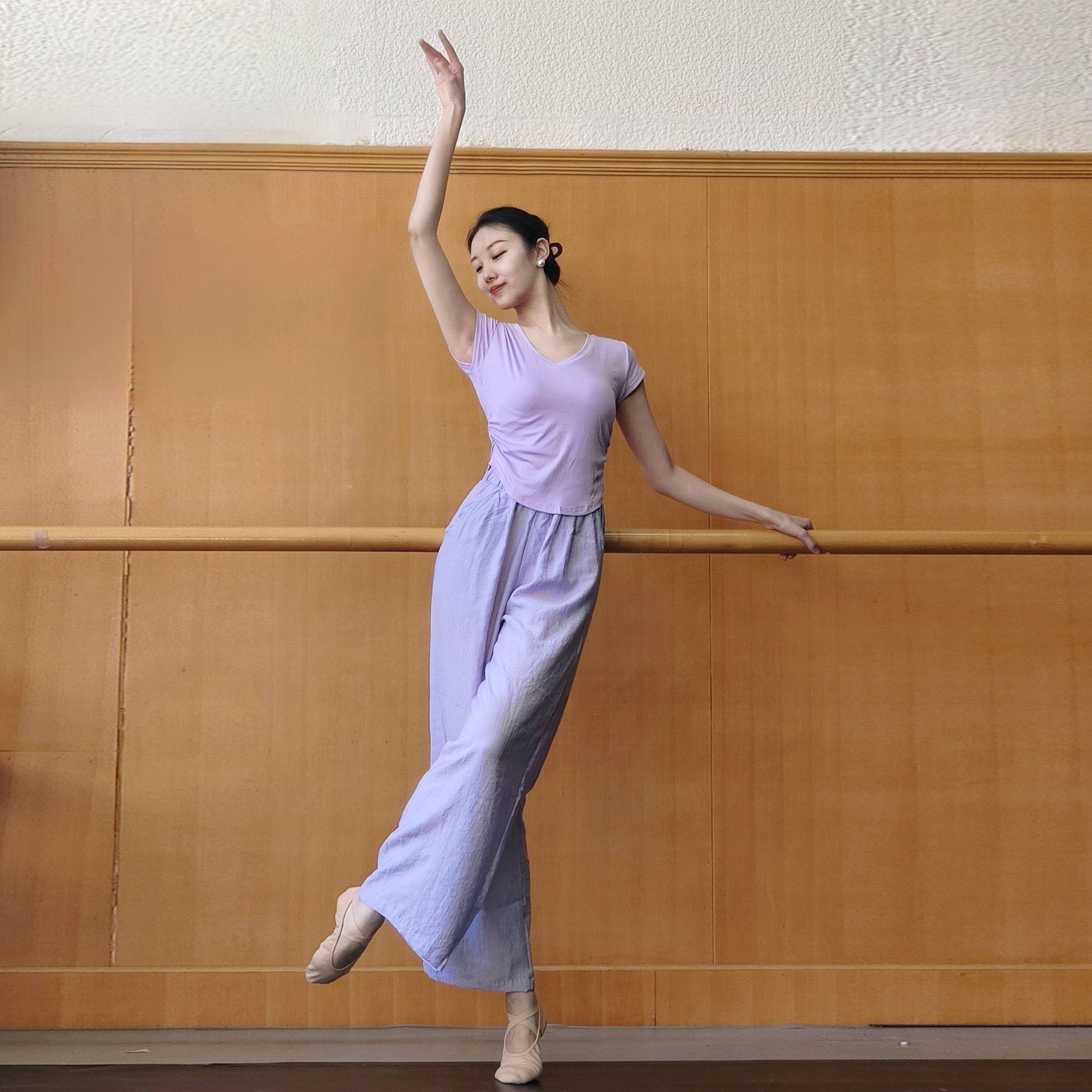 Modern dance summer adult dance service short -sleeved top training exercises, self -cultivation Chinese classical national dancing service female yoga