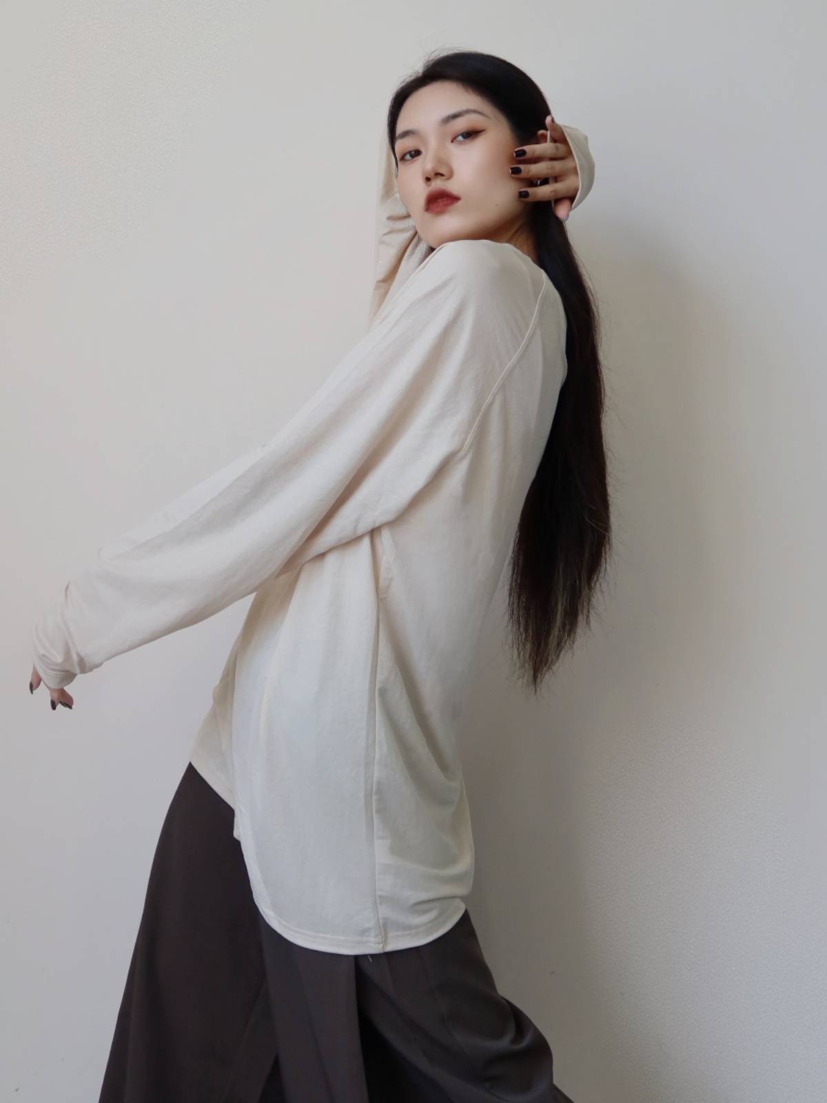 Modern dance dance bangs daily wear loose deep V men and women, the same personality long -sleeved long -sleeved top top