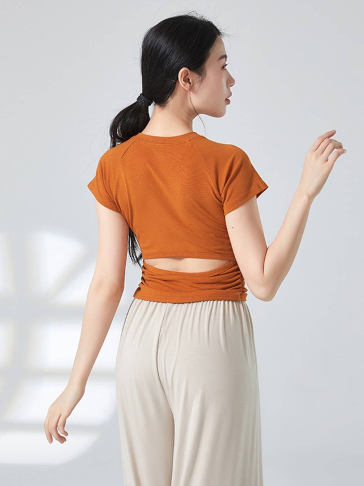 Modern dance top female summer adult dance exercise suit reveal short sleeve major Chinese classical dance base training suit