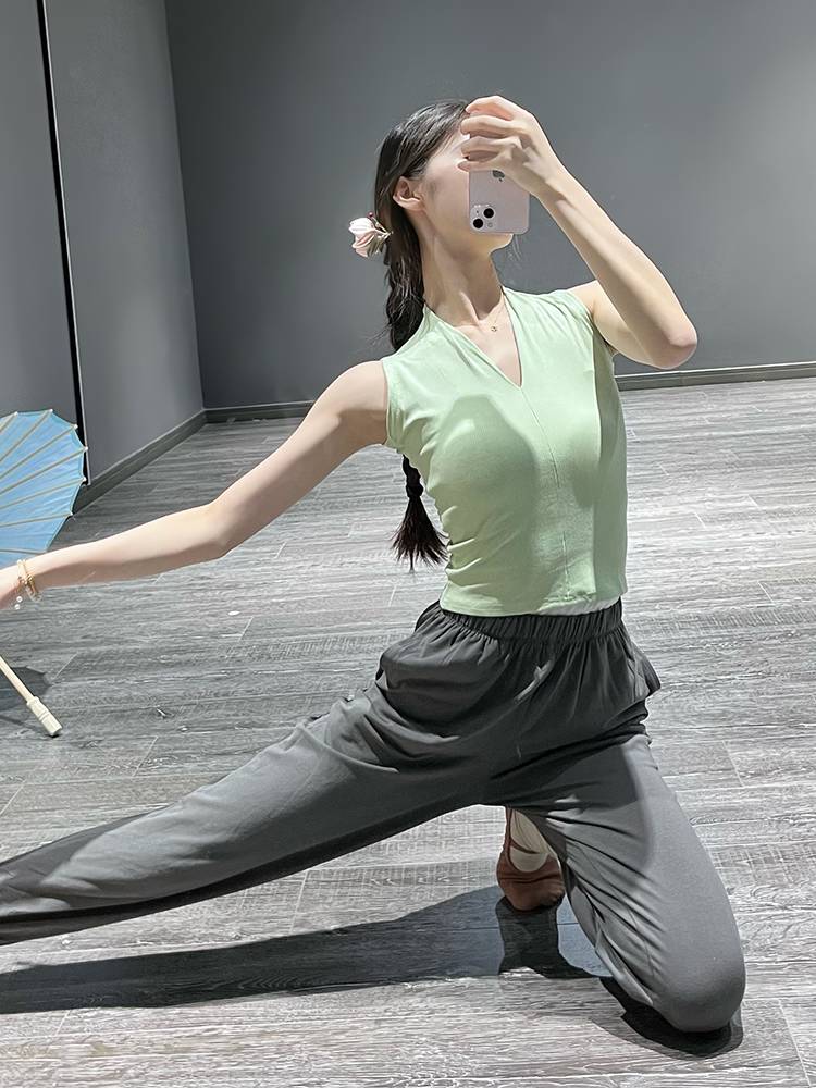 Modern dance summer sleeveless vest body training service female V -neck Chinese dance slim exercise dance top