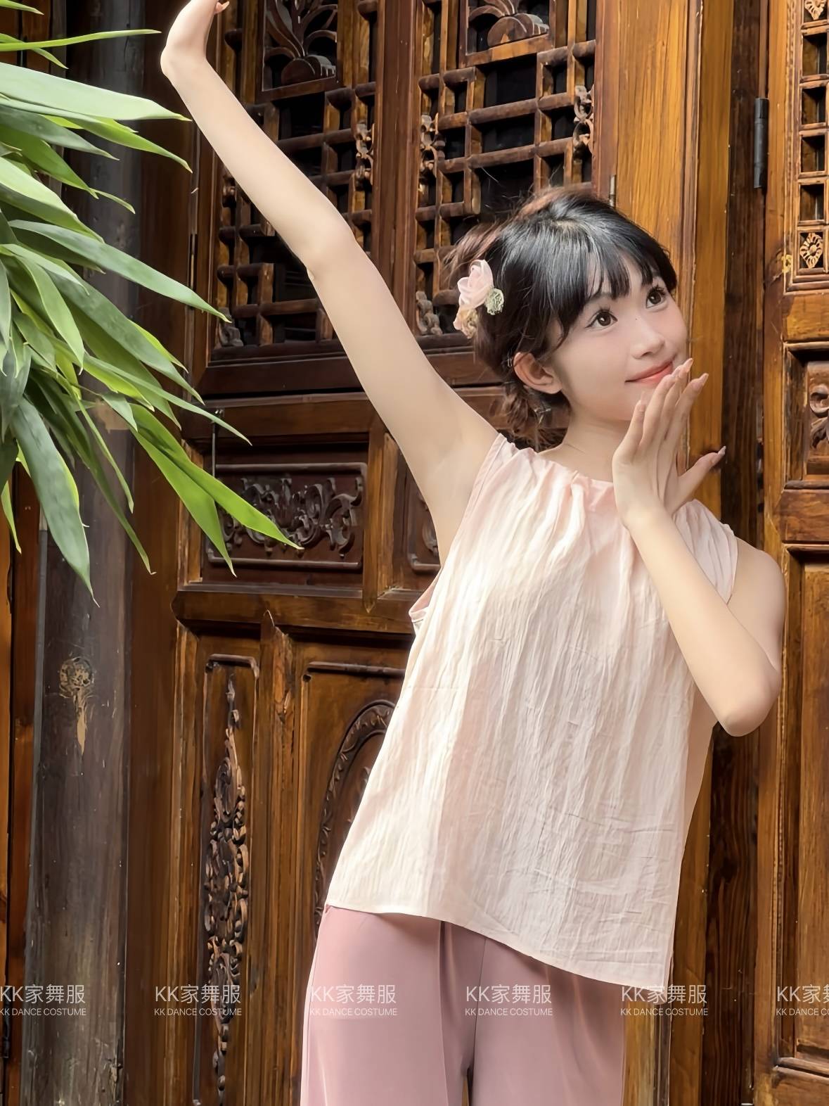 KK home micro -psychological hanging neck lace sleeveless T -shirt classical dance modern dance service training uniforms loose design sense