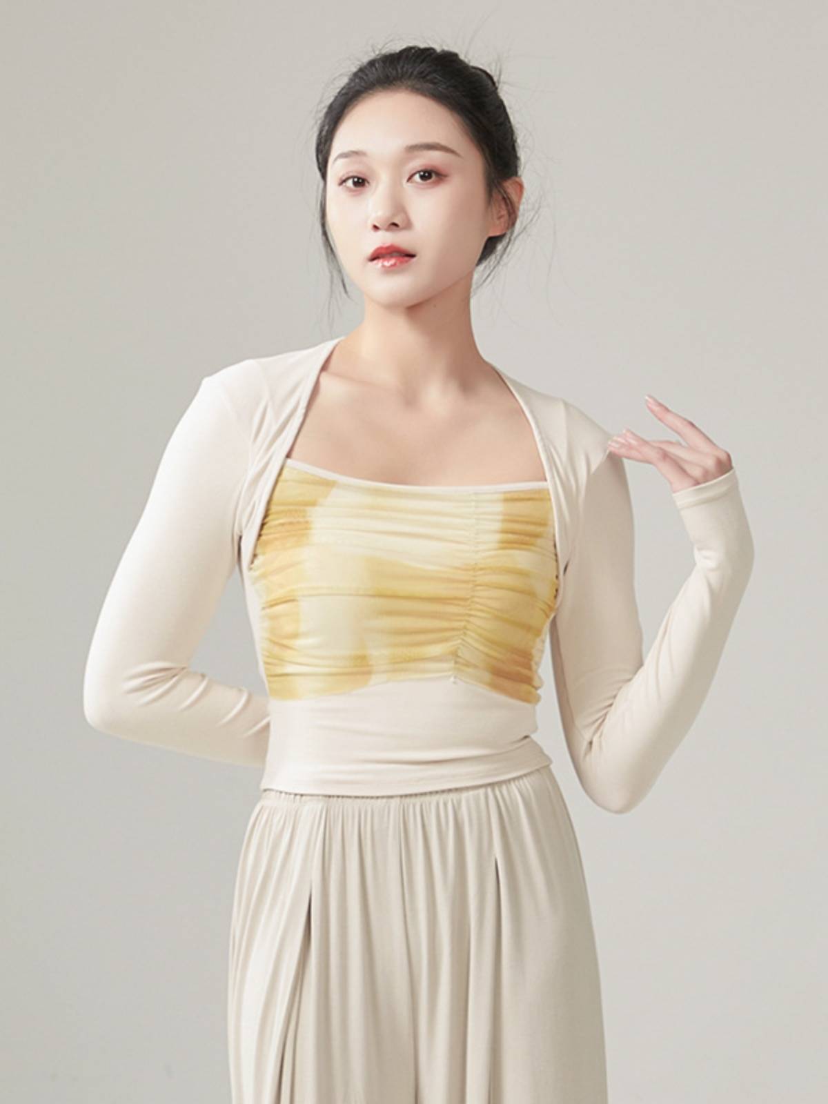 Modern dance adult long -sleeved top dance clothing shows thin short -sleeved teachers class classical dance exercises