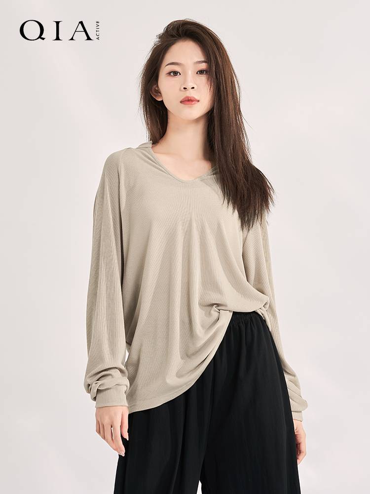 Kia Modern Dance Services can wear loose and loose summer thin art candidates practicing uniforms to perform dancing tops