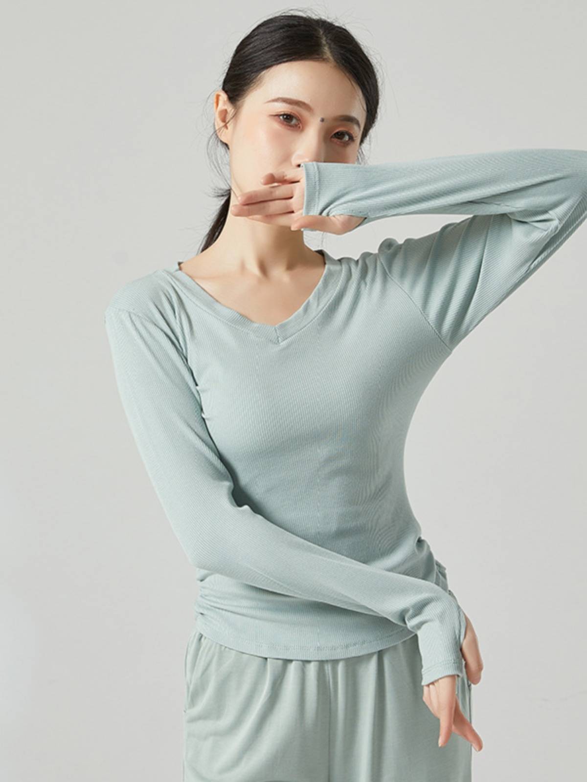 Dance service modern classical Chinese dance adult practice service spring and summer short -sleeved teacher dancing female teacher class