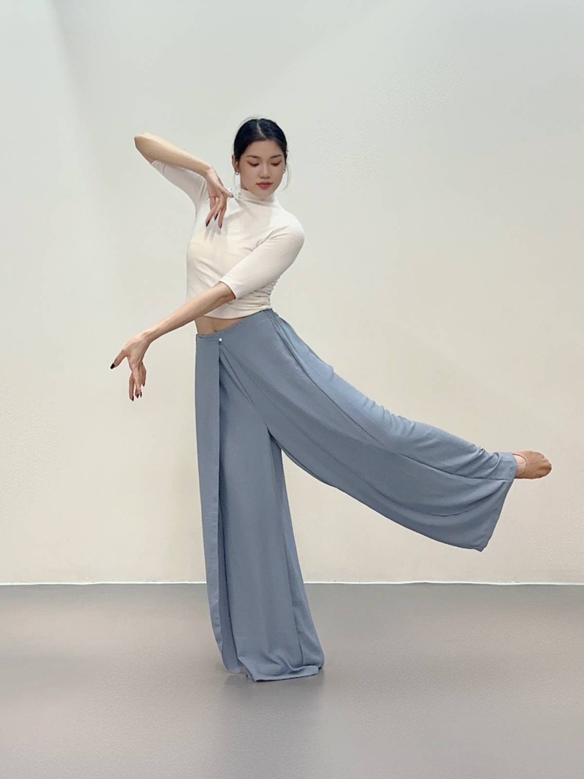 Modern dance pants straight wide leg pants Classical dance exercise suit Yamamoto pants female Chinese dance -shaped clothing