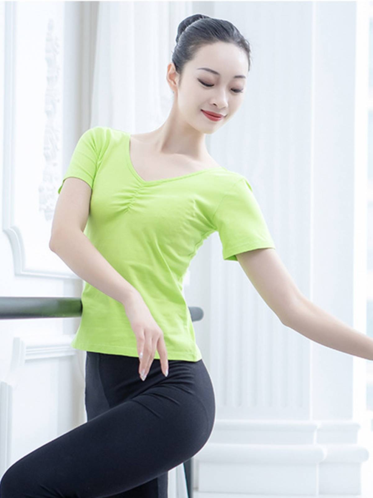 Modern dance exercise, short -sleeved top, female adult adult art test dance, yoga clothes square dance dance clothes