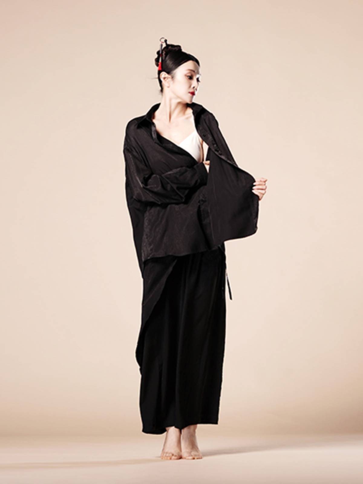Modern dance shirt/contemporary dance shirt/dance shirt/Douhua teacher the same model/skin -friendly velvet shirt