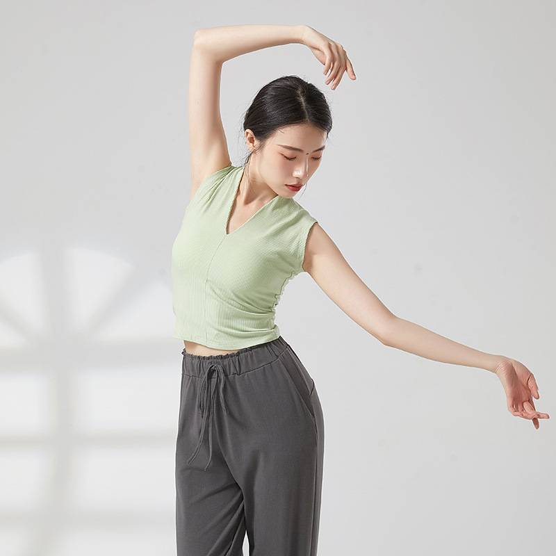 Modern dance sleeveless V -neck vest female adult body training service dance birthday often wearing exercise uniforms in summer