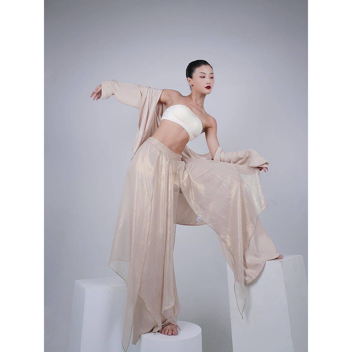 WYZ Gai Gai Homing Dance Modern Dance Dance Dance Shirt Wide -Leg Pants Performance Server Jazz Loose Shirt Men and Women