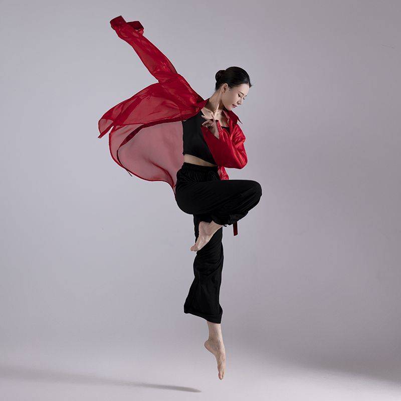 Modern dance exercise uniforms loose shirt straight dance pants in summer elegant high -level high -level female top