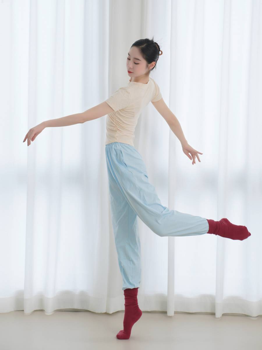 Ji Dance Dance Short -sleeved top female Chinese Dance Classical Dance Modern Dance Sports Service Services Summer Daily wear can be worn