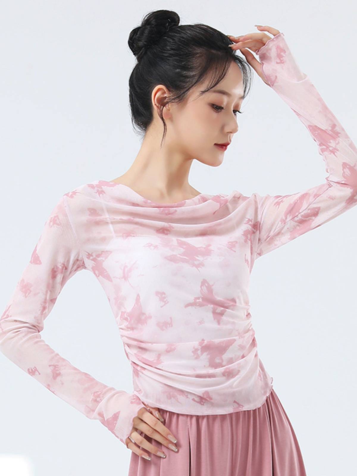 Modern dance exercise service girl new net yarn folds finger refers to long -sleeved top adult dance daily body training suit