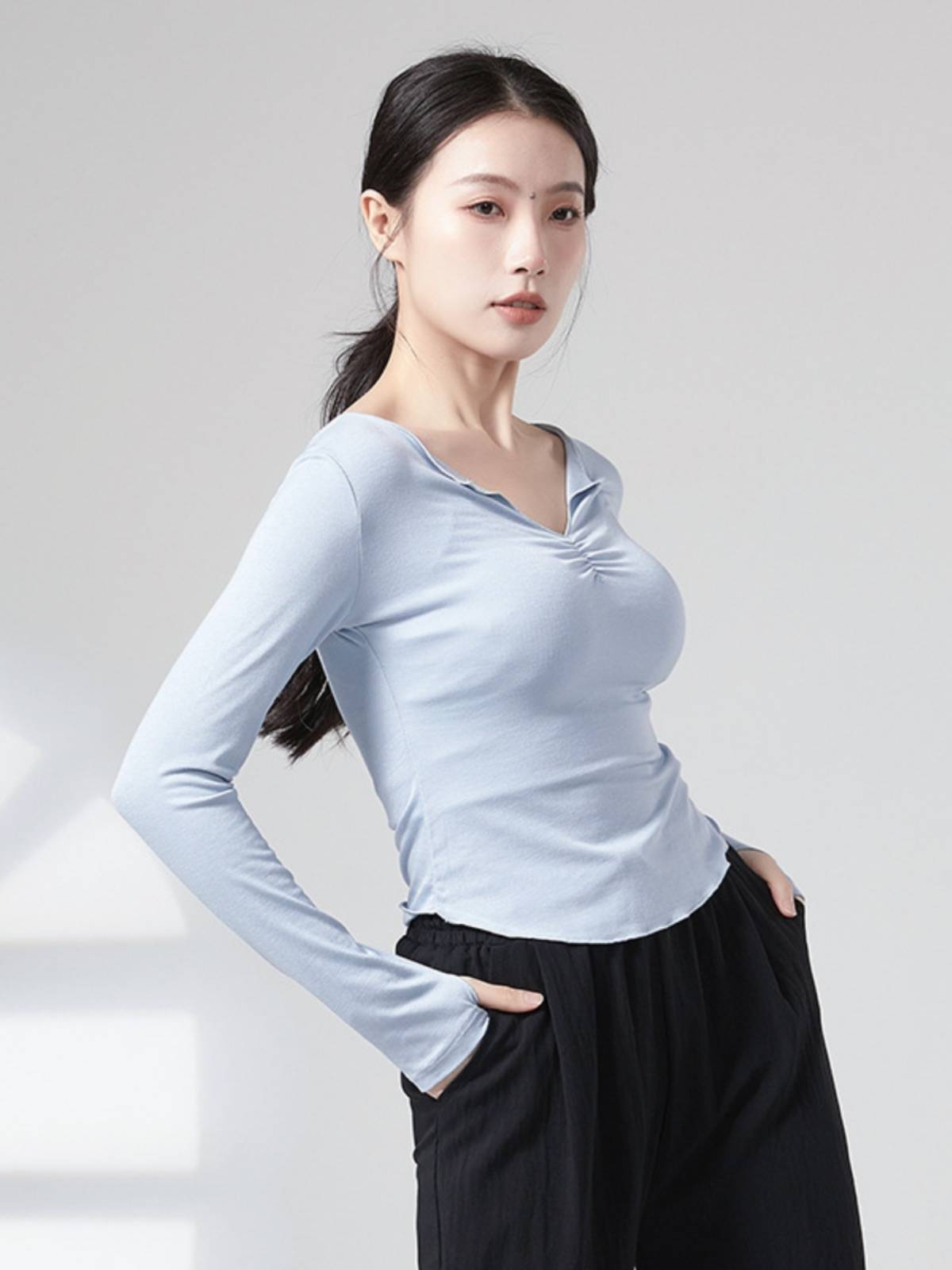 Classical dance exercise adult dance service female long -sleeved sleeves refers to the spring and summer modern dance teacher dancing clothes