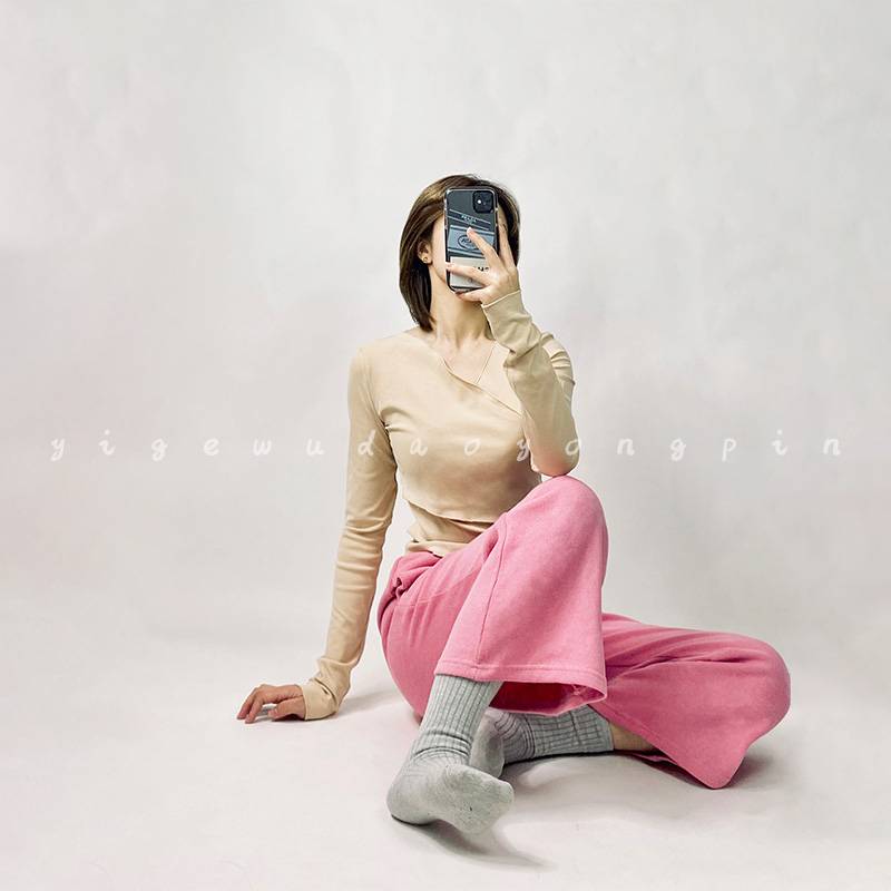 Yige dance clothing top classical dance service modern ballet body clothes HV collar apricot long -sleeved teacher slimming