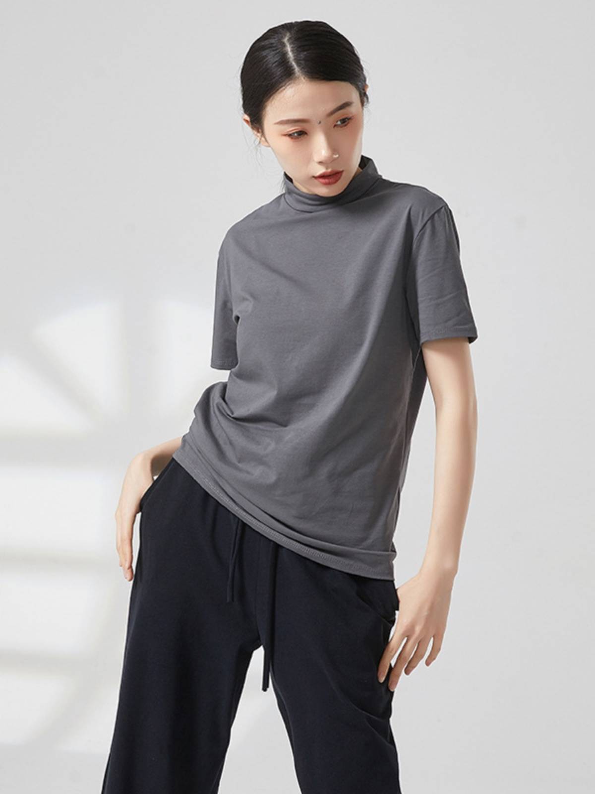 Modern dance practice service fashionable black small high -lead T -shirt base training ballet classic short -sleeved men and women same models