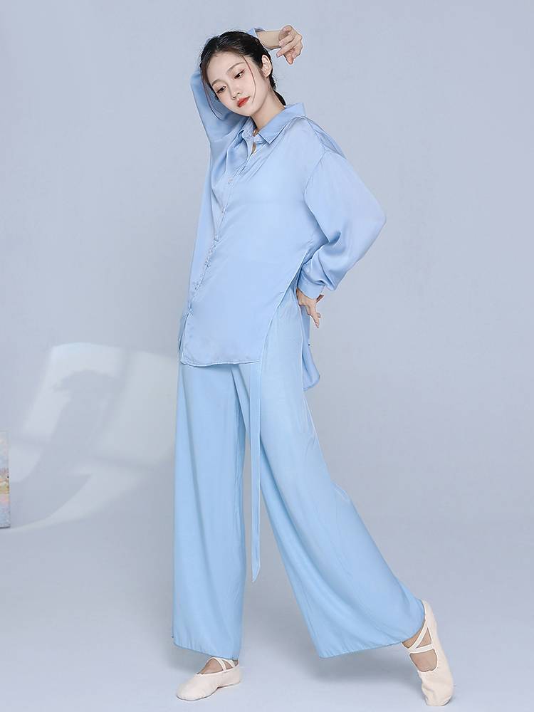 Qiu Xiaomei's modern dance dress, a classic long-sleeved cuffshop, and a large shirt for spring