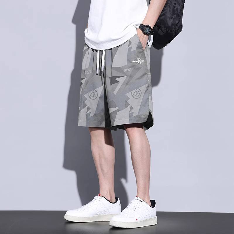 Summer Ice Sports Five -point shorts Men's trend, thin, loose and cool, large size, wild camouflage mission pants