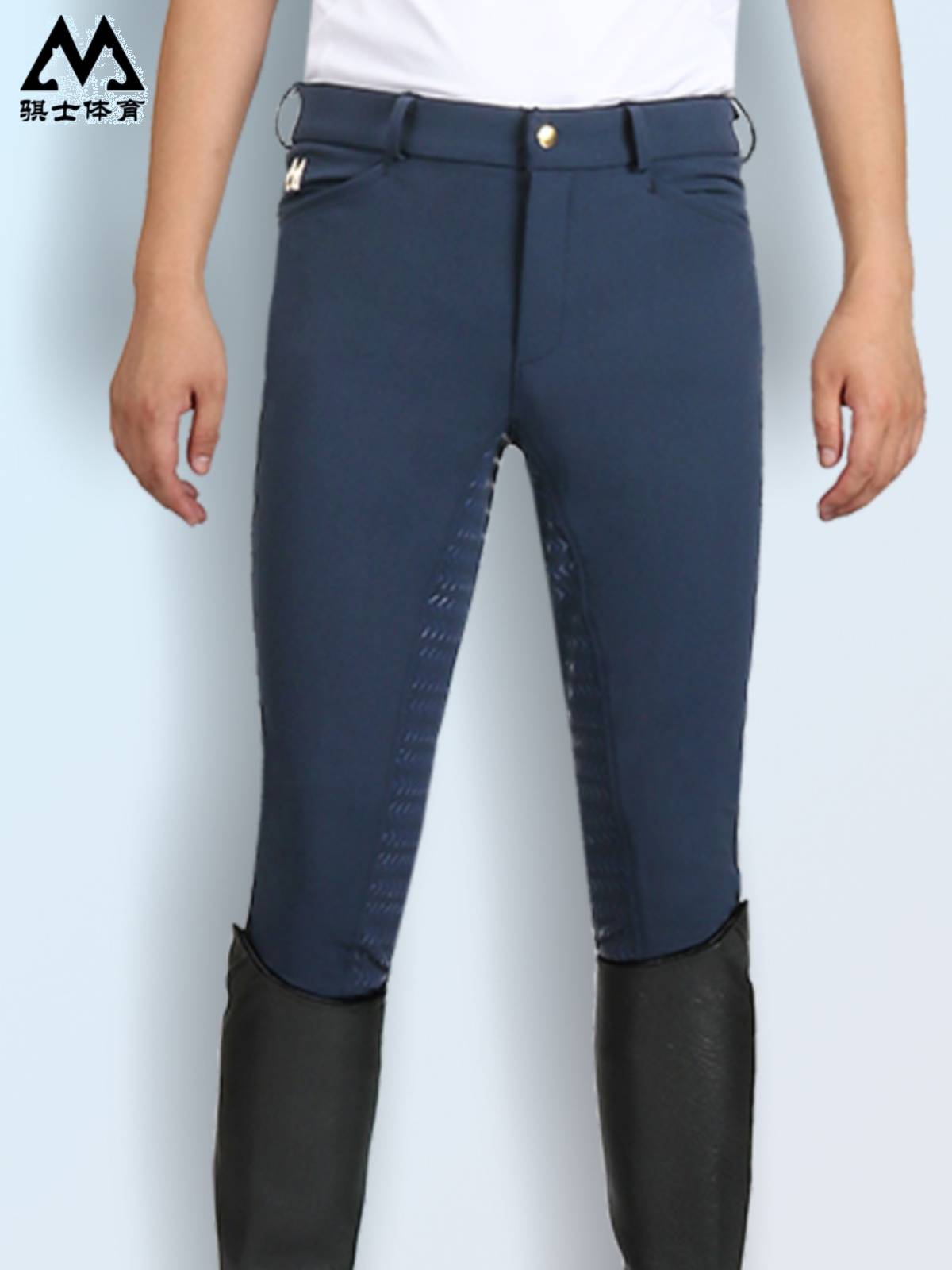 The Queens, the men of the adult horse-pants are all glued, and the light-tempered white horse-pants ride the horse-pants