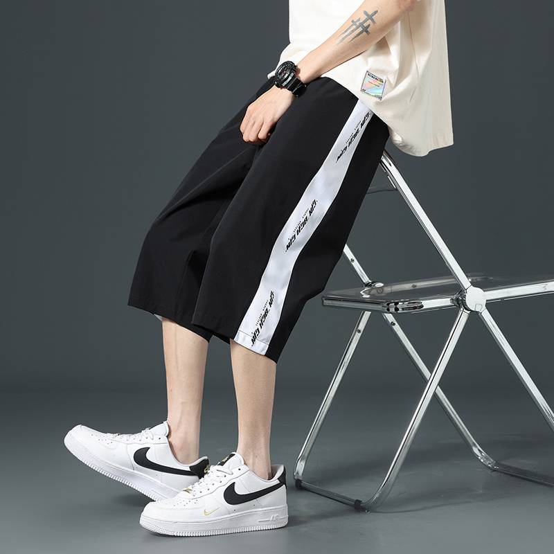 712 black
