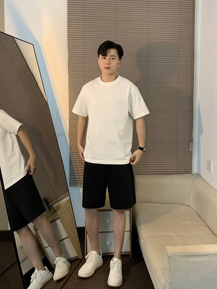 Black (pants)