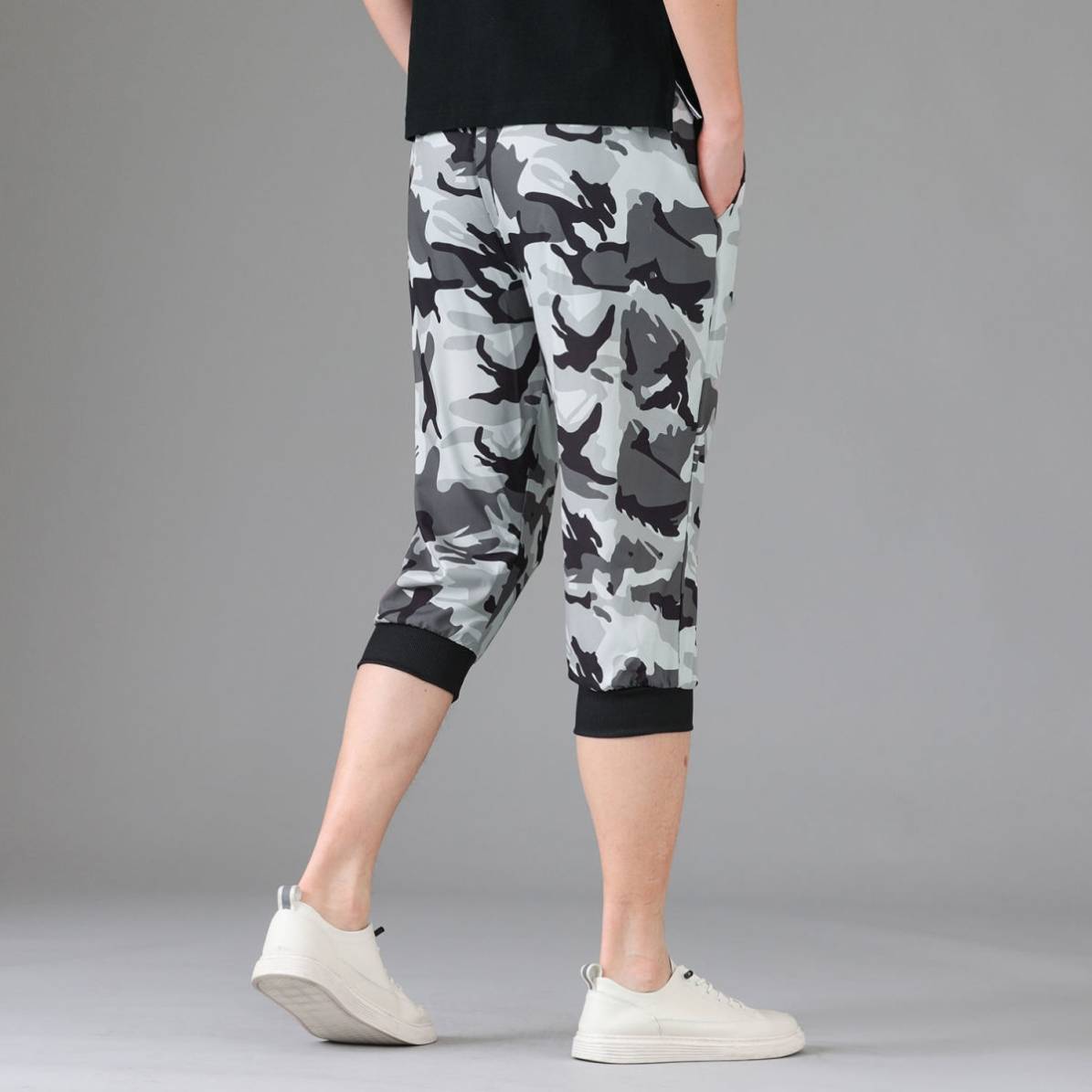 Summer ice silk elastic seven -point shorts, men's sports running casual pants men's camouflage big size versatile pants