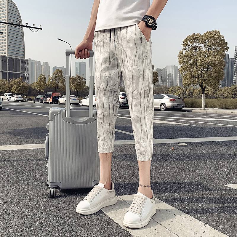 Casual cropped pants men's summer thin models, handsome handsome personality mid -pants slimming eight -footed horses, wearing shorts