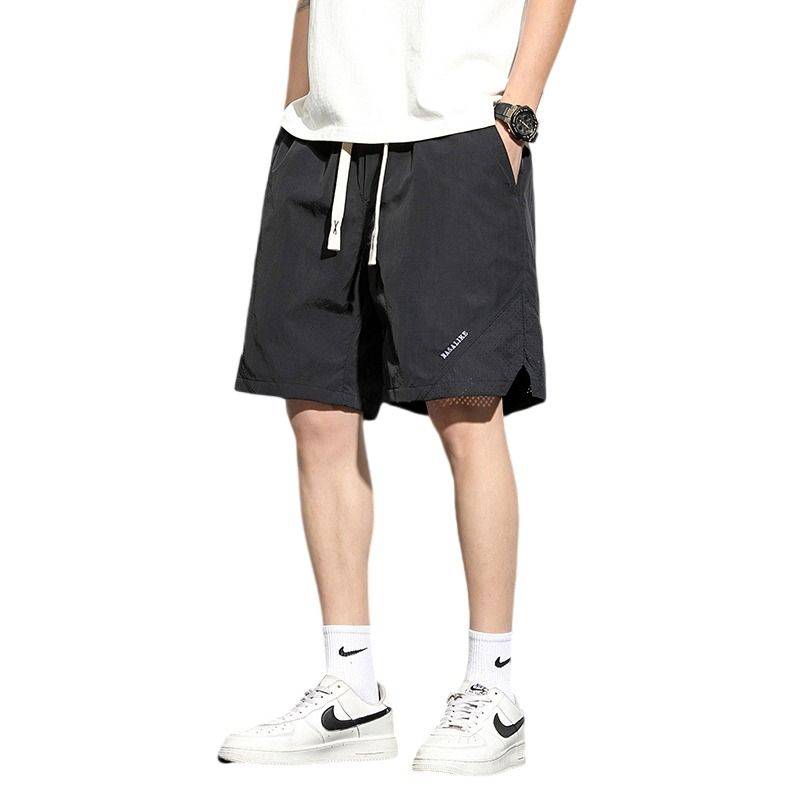 Casual shorts Boys in summer thin loose beach horse pants breathable ice silk pants men's sports five -point pants