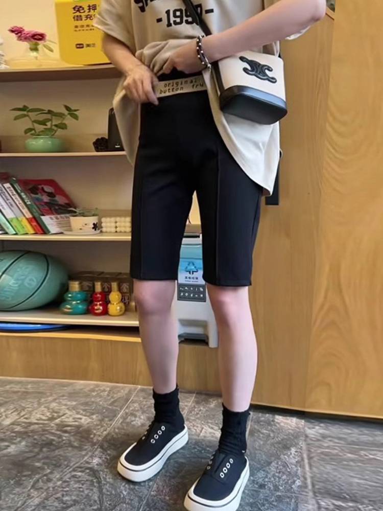 Black Five-Five Ride Girl, 2024 in summer