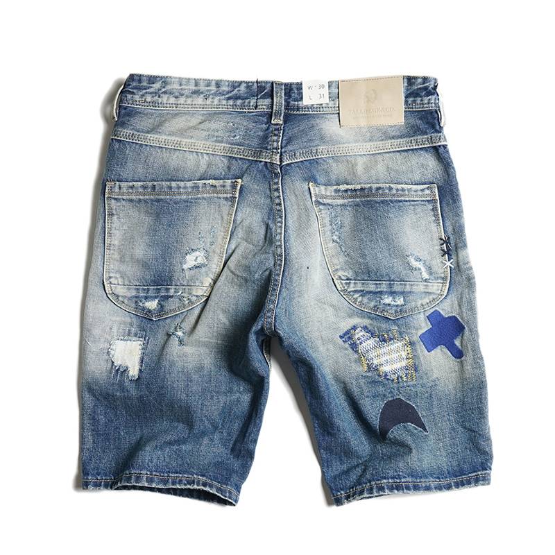 The thin, tattered jeans, the glitter-smuggled beggars, the summer-smuggling young man, the five-pants