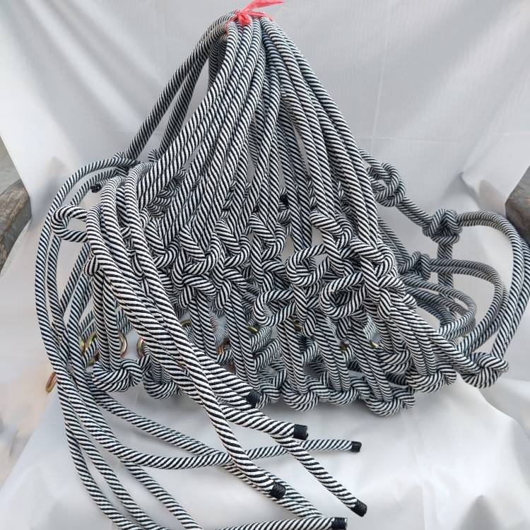 A pony-headed pony rope is a simple hand-weave-forming belt and back-dive