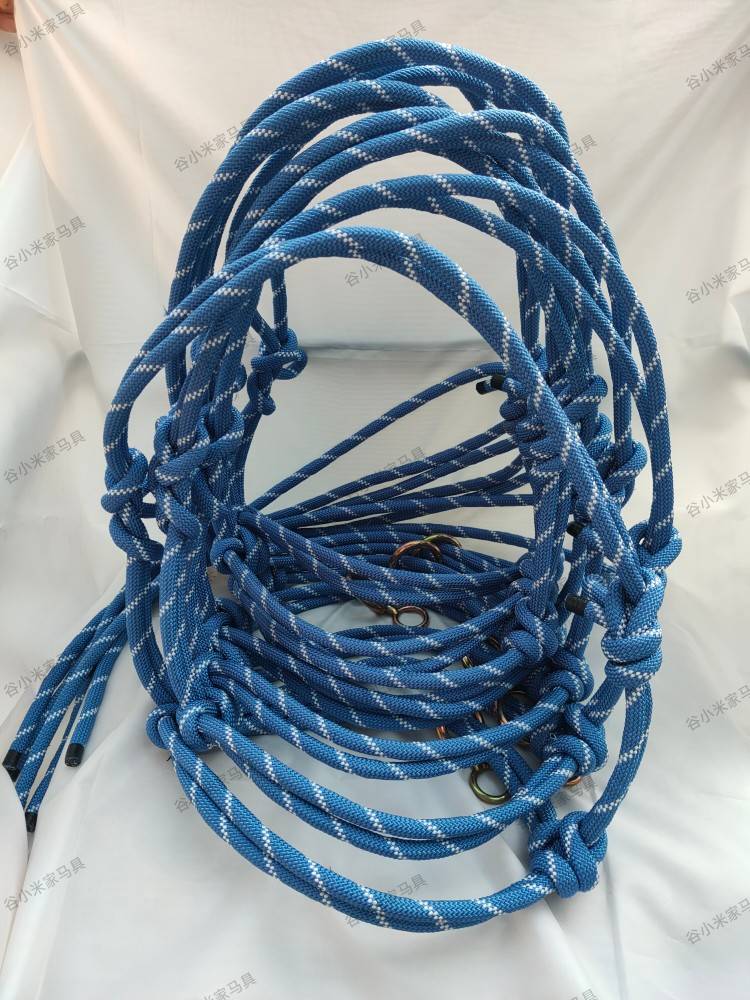 Blue and thick to adjust size (within 700-800 pounds)