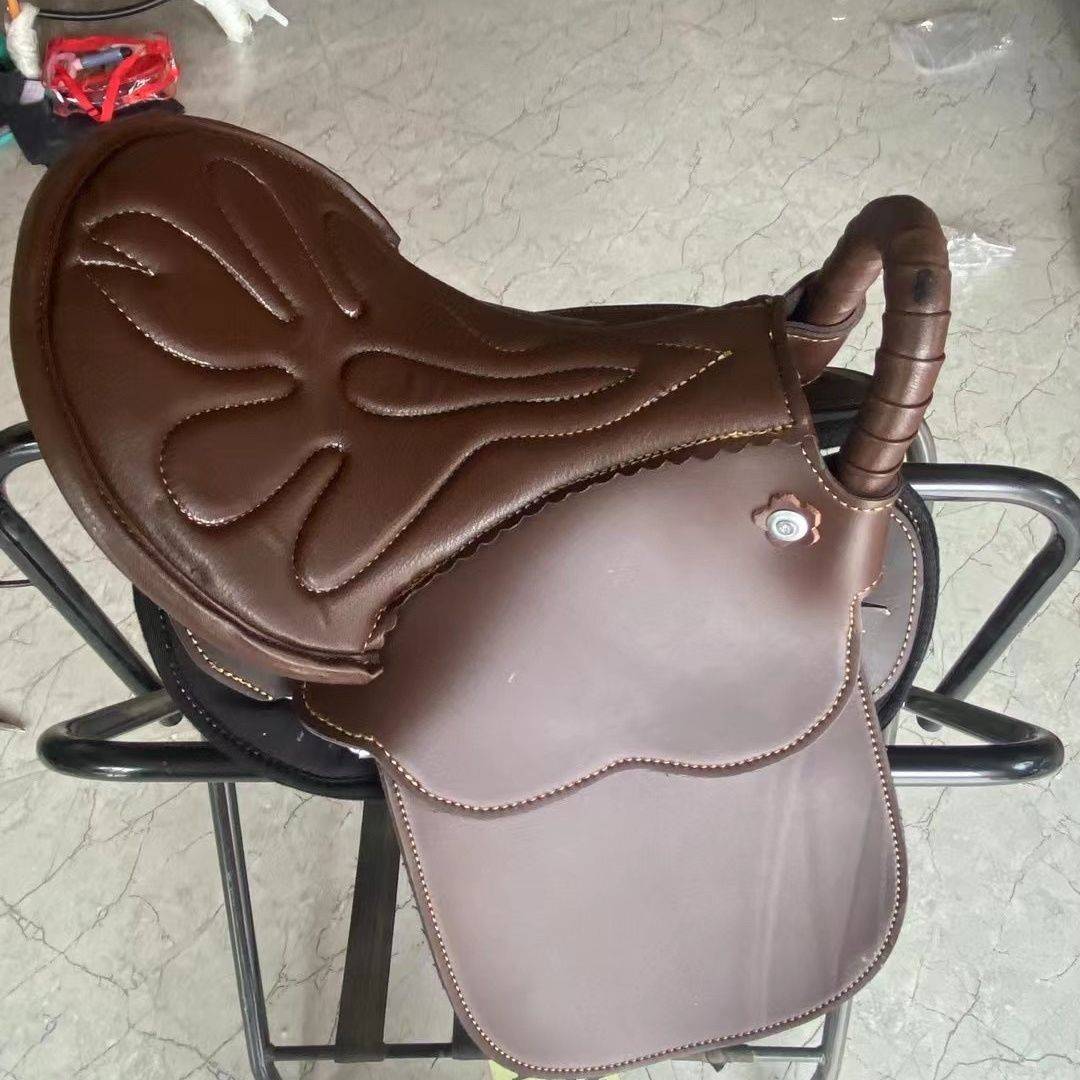 Cowhide tourist saddling saddle, pony pomisehne, saddling saddle, tourist saddling full set of accessories steel skeleton