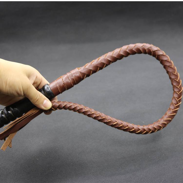  pure cowhide whip whip whip horses, riding dance, anti -body whip martial arts whip shadow television props