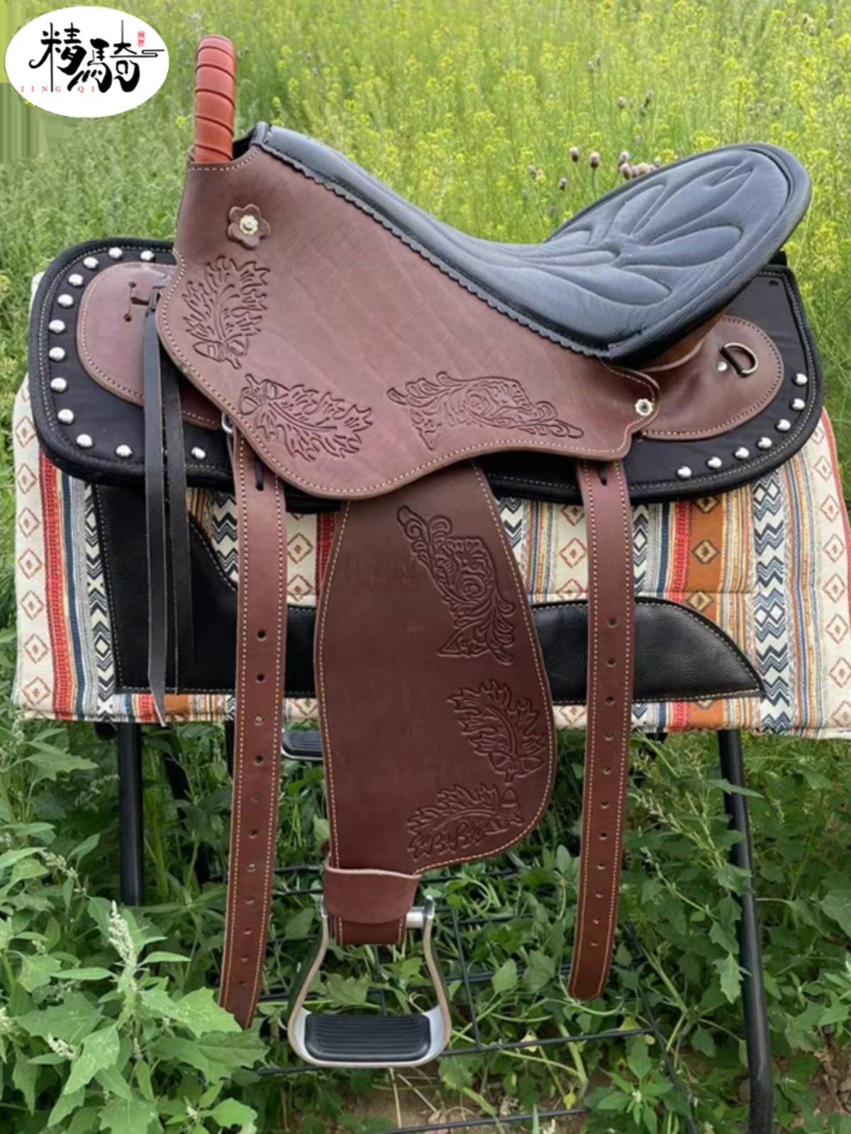Scrambled with a oxen-skin-skin-scrambled set of fittings to sculpt a dyslexian saddle-sized, short-scrambled horse-scrambling