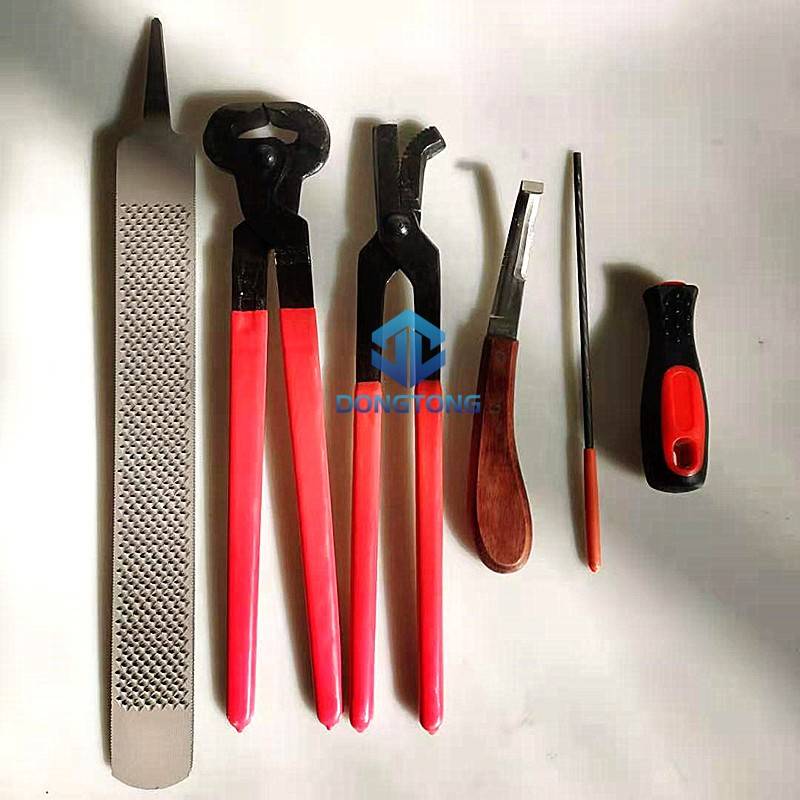 4 sets of nails (minus)