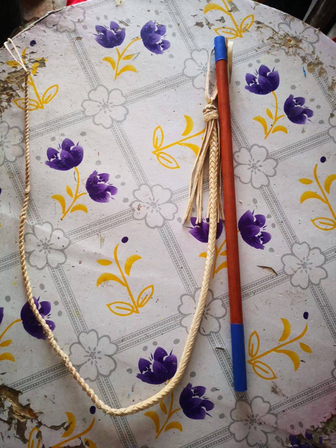 Pure cowhide grazing whip, put the beef and sheep whip horse horsema products