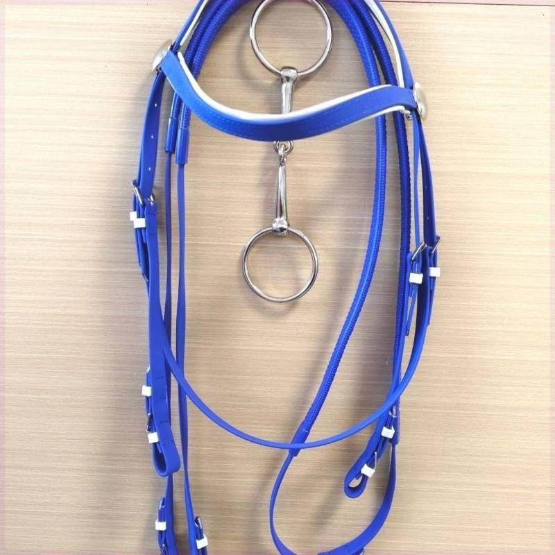 Shuile Rope -resistant frozen equestrian horses horses horses horses multi -layer PVC non -slip and wear -resistant noodle iron horse chewing full set