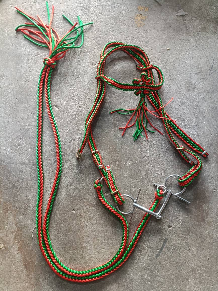 Shuile woven horse chewing color nylon rope woven Shuile