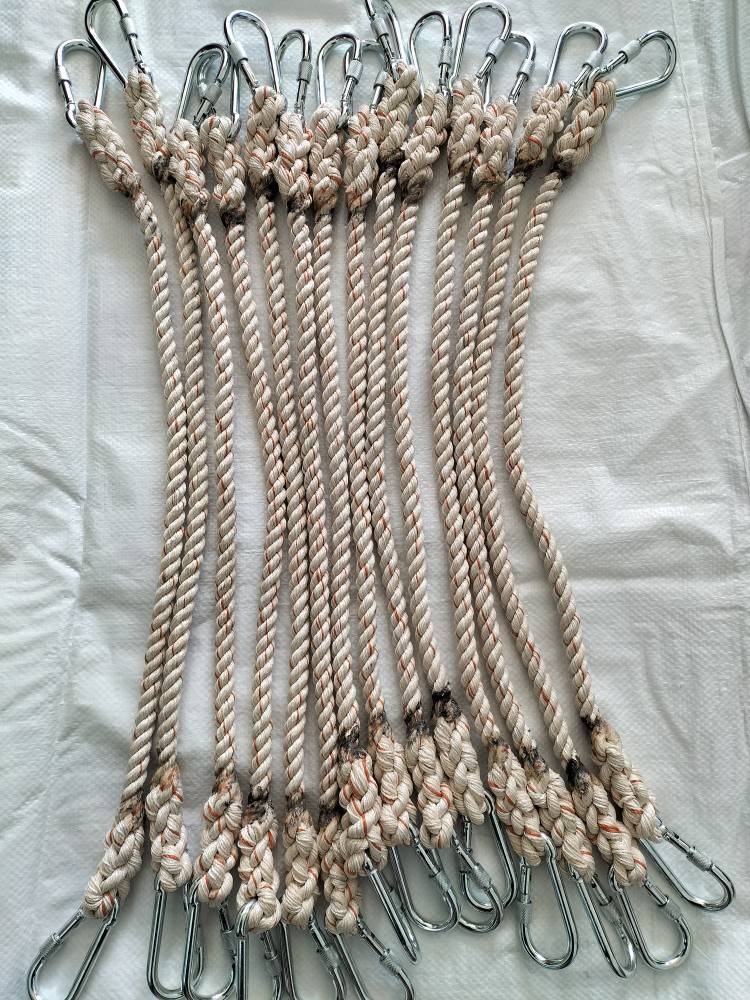 Cow steel rope, bull rope, horsepower reins 2 head buckle .60 long steel rope color random