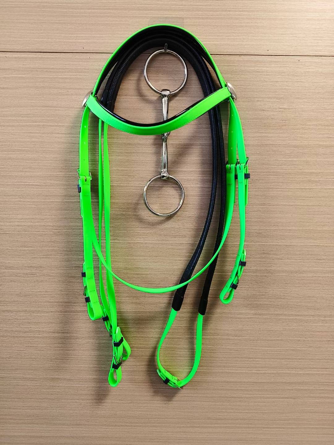 A green set of iron